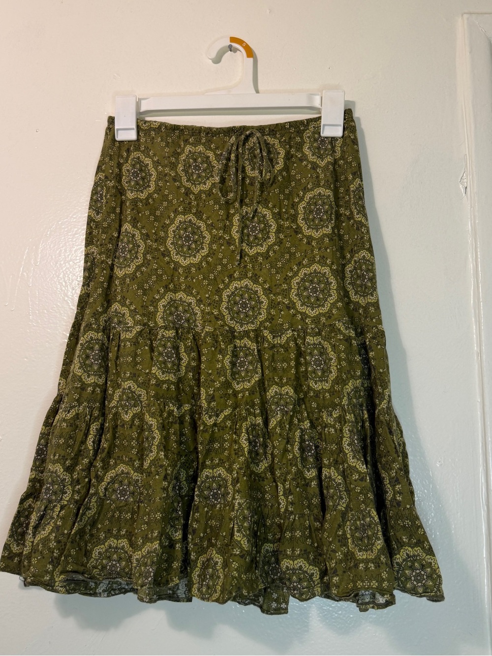 Vintage dm bm Boho Olive Green Medallion Tiered Midi Skirt Size S